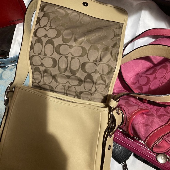 Coach bundle - Picture 6 of 6